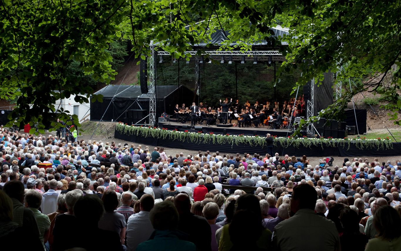 Koncert på Skovbakken